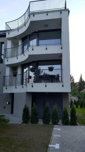 Apartamento Kriszta Residence
