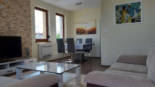 Apartment In Balatonalmadi 36663