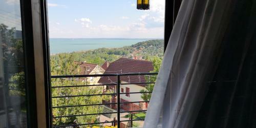 M�ty�s Apartman