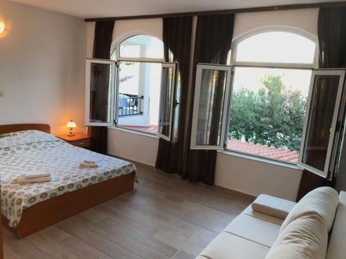 Hostal Apartmani Ru?ica