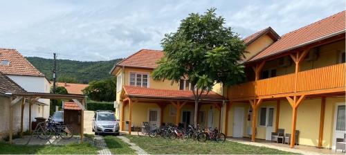 Hostal Montana-ederics Vend�gh�z