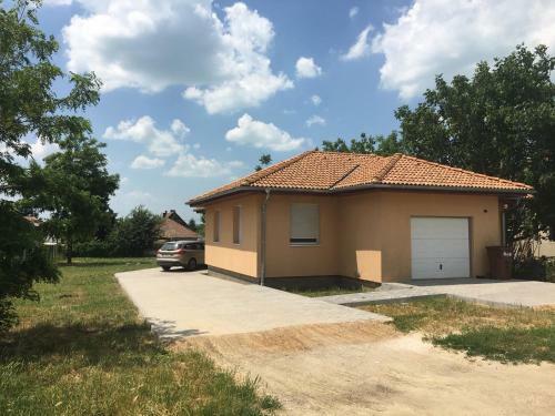 Bb Szab� Villa
