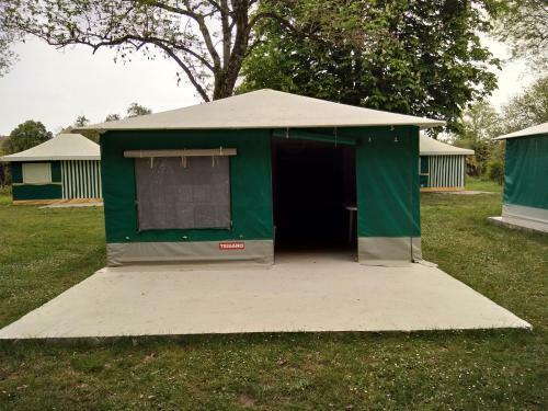 Camping Les Ombrages De L'adour