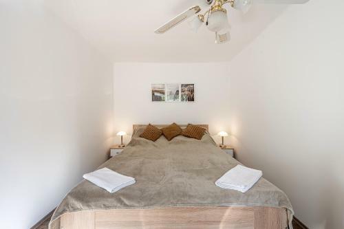 Leni Guest House