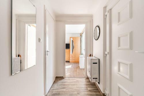 Leni Guest House
