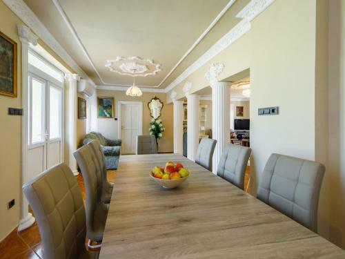 Villa Big Thuja