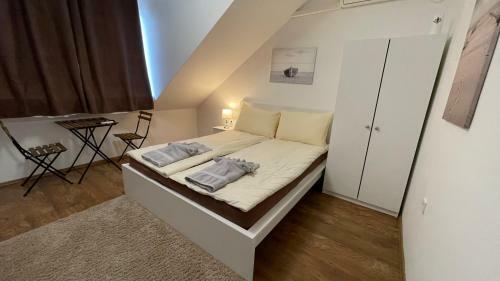 City Apartmanh�z Balatonf�ldv�r