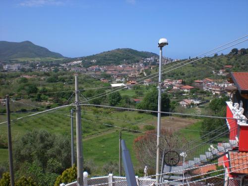 Casa Con Piccolo Giardino