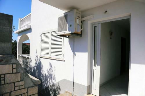 Apartments Tonia Br. 1