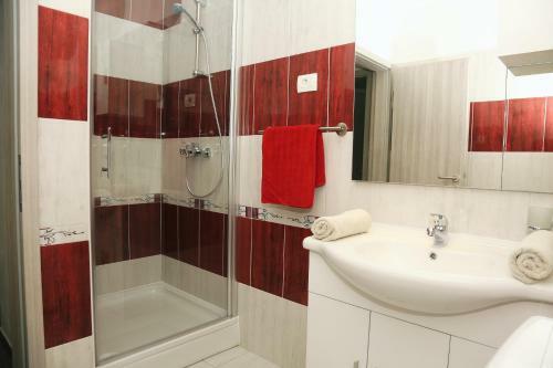 Apartments Tonia Br. 1