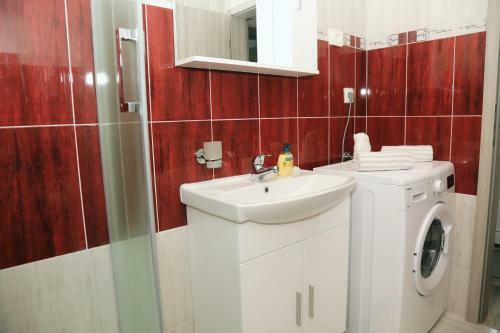 Apartments Tonia Br. 1