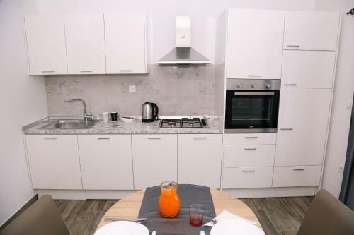 Apartments Tonia Br. 1