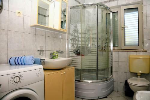 Apartments Tonia Br. 1