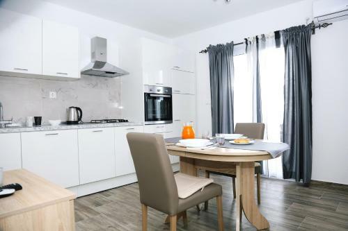 Apartments Tonia Br. 1