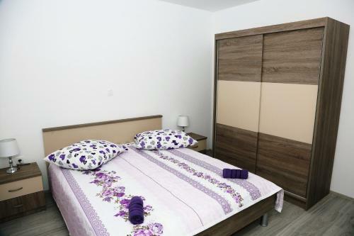 Apartments Tonia Br. 1