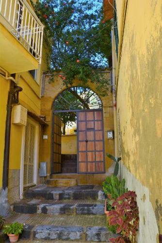 B&B Il Melograno Antico Con Terrazza E Giardino