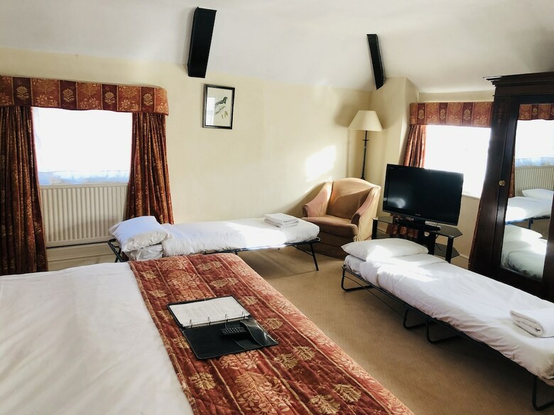 Brook Whipper-in Hotel