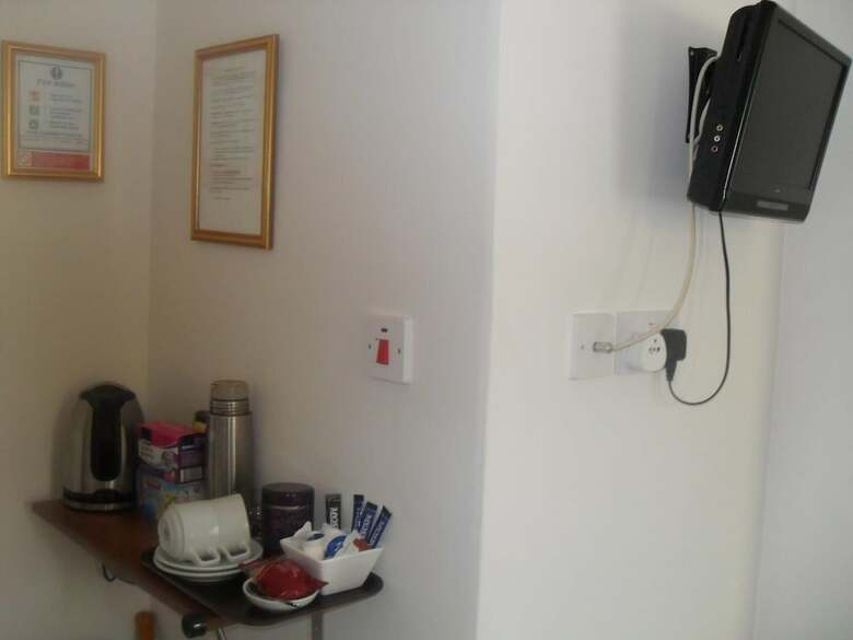 Hostal Albany Guest House