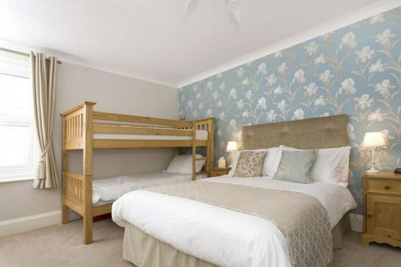 Hostal East Beach Guest House