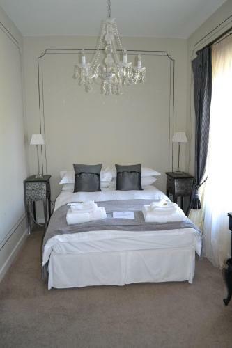 Hostal Waterhouse