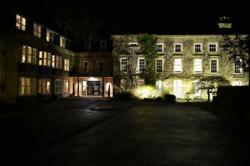 Hostal Waterhouse