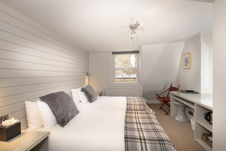 Hostal Edgar Townhouse