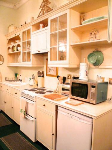 Crystal Palace Apartment
