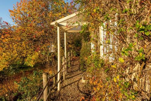 Apartamentos Tucking Mill View- Self Catering