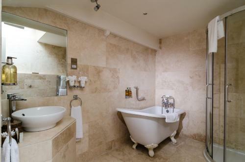 Apsley House Hotel