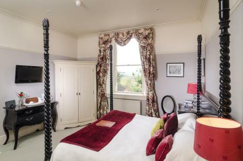 Apsley House Hotel