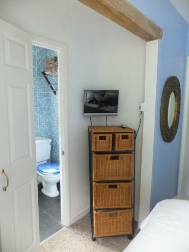 Bed & Breakfast Shrubdown