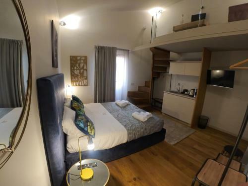 Hostal Atenea Palace Rooms