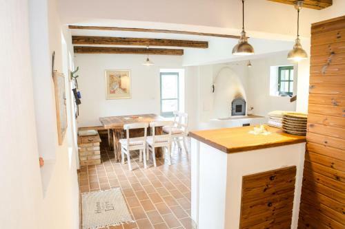 Henye Holiday Homes