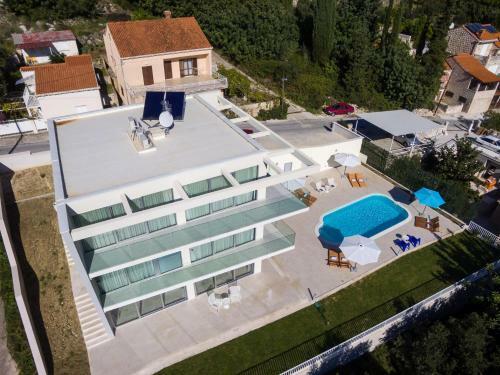 Beautiful Villa Radiance