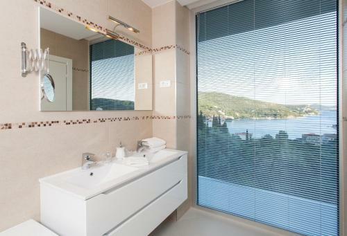 Beautiful Villa Radiance
