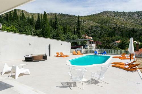 Beautiful Villa Radiance