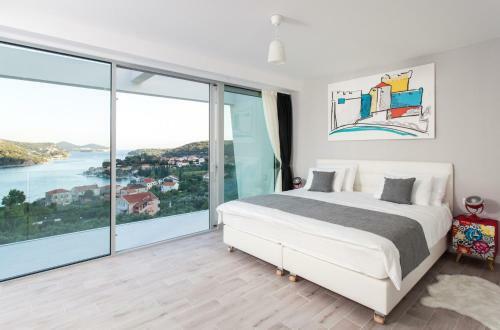 Beautiful Villa Radiance