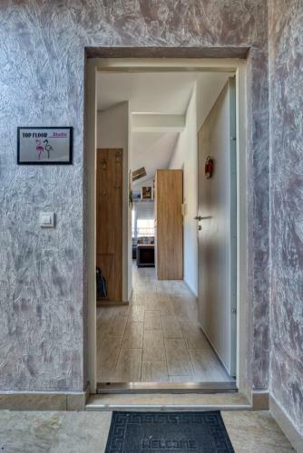 Sea View Studio Apartment In Tivat