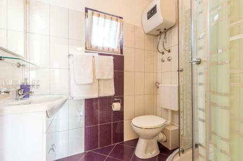 Villa Spark With Pool In Rogoznica / Ze?evo