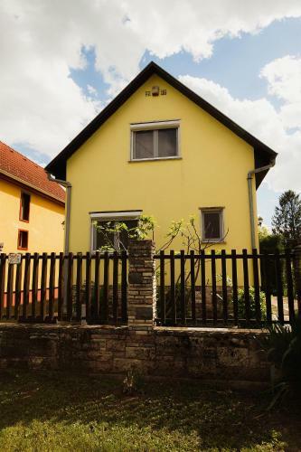 Szeven Apartman Balatonkenese