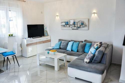 Apartment Secret Garden 2