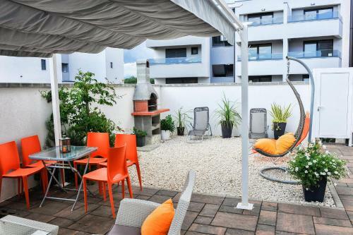 Apartment Secret Garden 2