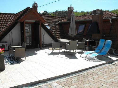 Hostal Ez�sth�d Apartman