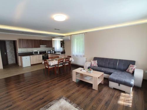 Holiday Home Vivi (nr. 182)
