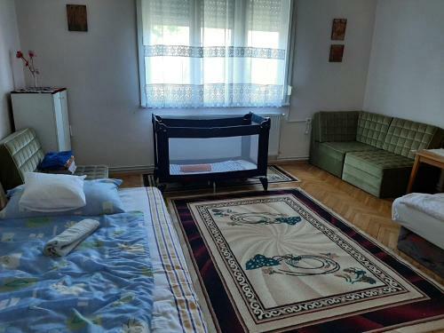 �j �let Weekend House
