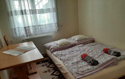 �j �let Weekend House