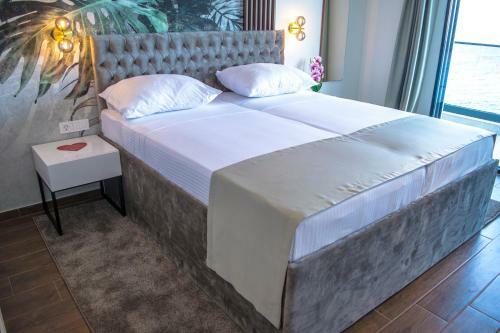 Hotel Apartments Merlin