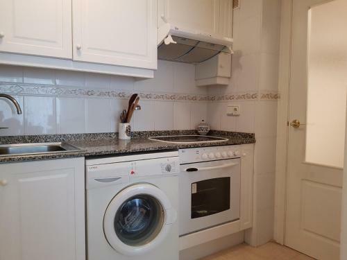 Apartamentos Apolo12 (1-1�-b)