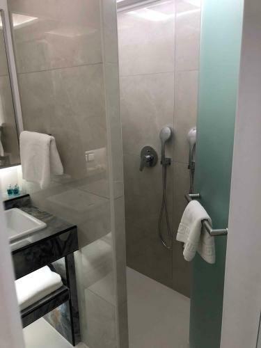 Lodge Searock Rooms And Suites