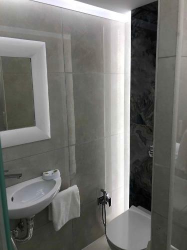 Lodge Searock Rooms And Suites